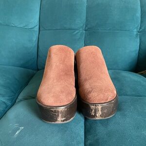 Women’s Suede Platform Clogs in Brick Red.